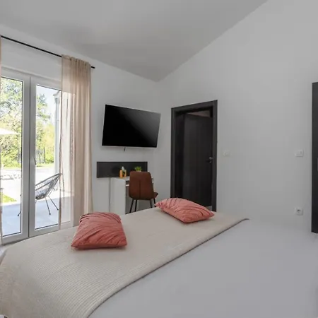 Tersaz Villa